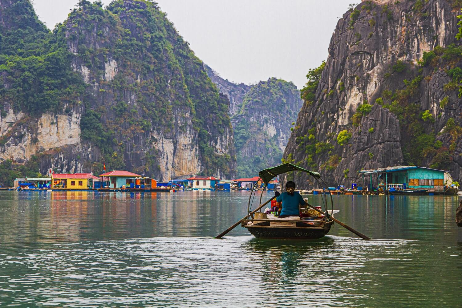 Vietnam travel tips, Dos and don'ts in Vietnam, what not to do in Vietnam, things to avoid in Vietnam
